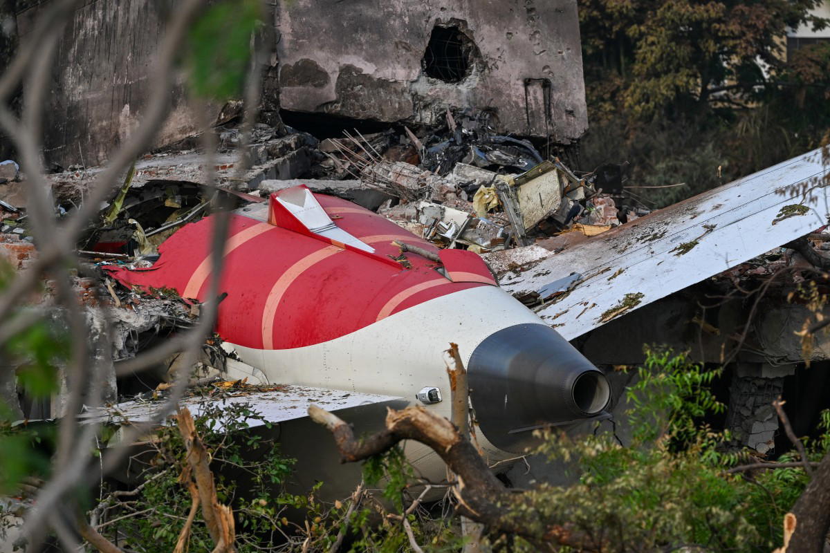 Air India probe of Boeing 787 fuel control switches finds no issues