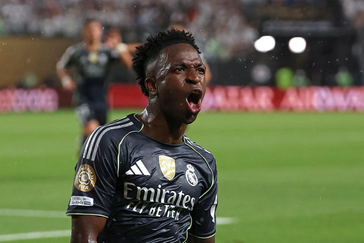 Vinicius stars as Real Madrid ease into Club World Cup last 16