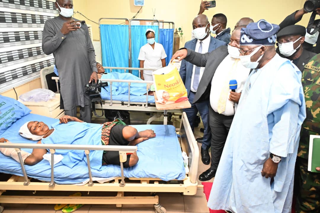 Photos: Tinubu visits Yelewata attack victims at Makurdi hospital