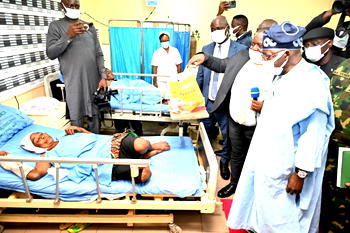 Photos: Tinubu visits Yelewata attack victims at Makurdi hospital