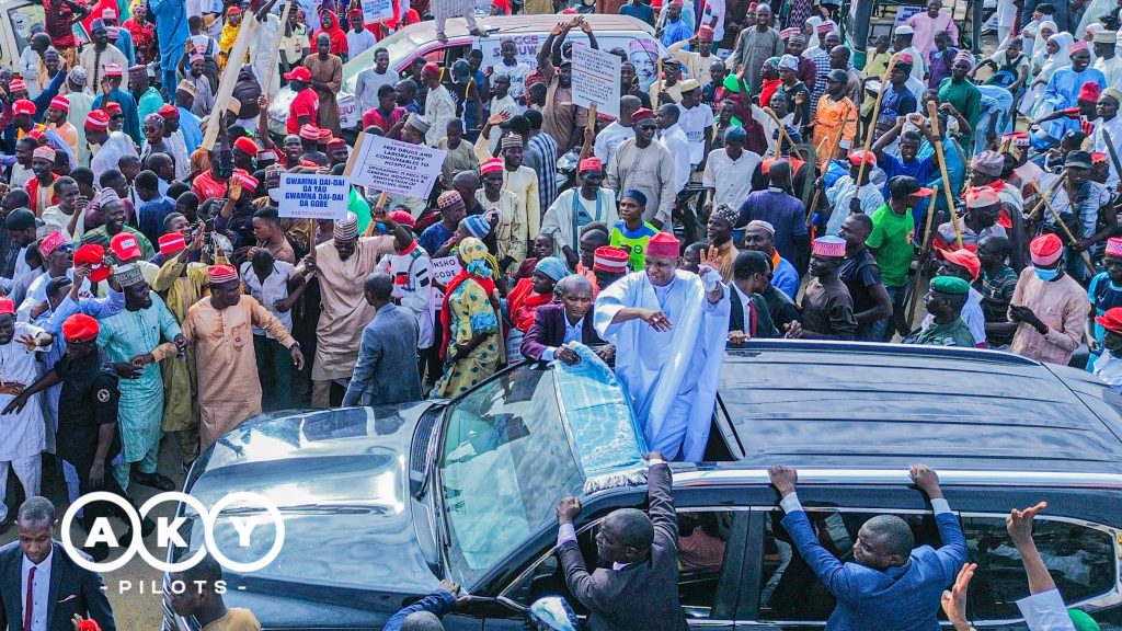 Hajj 2025: Mammoth crowd welcomes Gov Yusuf back to Kano