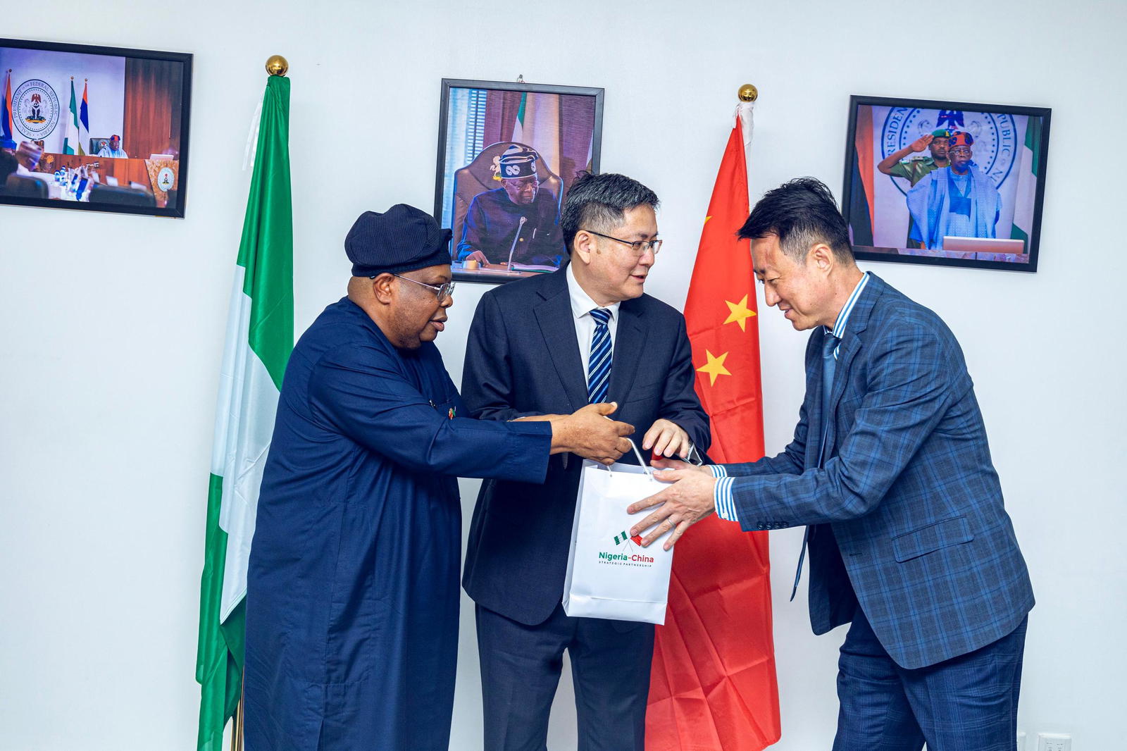 NCSP hosts Chinese Central Party School delegation