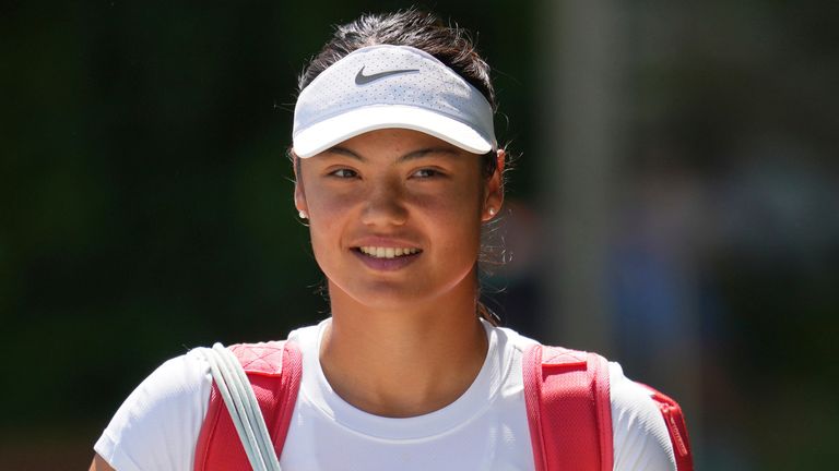 ‘Too many voices’ – Raducanu reflects on frequent coaching changes