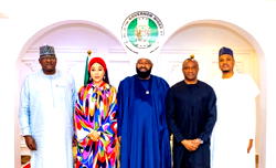 Banks’ CEOs donate relief materials to Mokwa flood victims