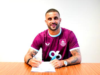Man City defender Walker joins Burnley