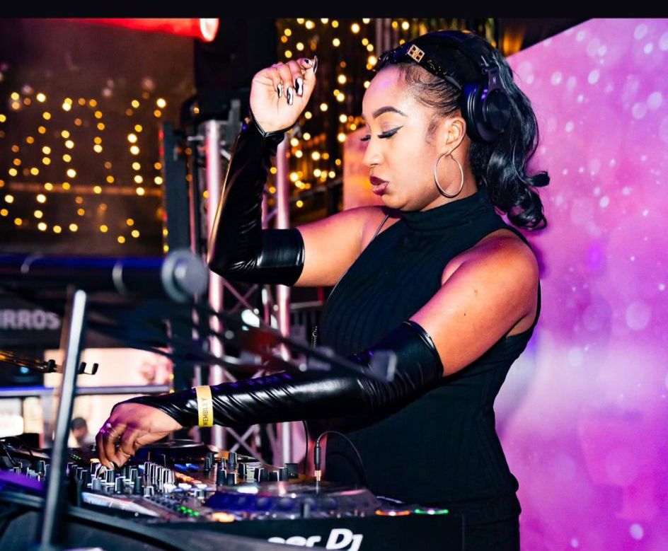 Dj Sierraplays shines at Shallipopi’s headline show in Amsterdam