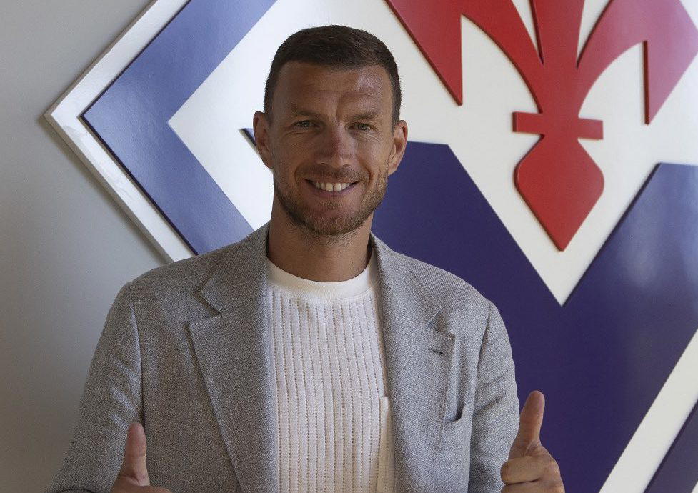 Dzeko, 39, returns to Serie A with Fiorentina