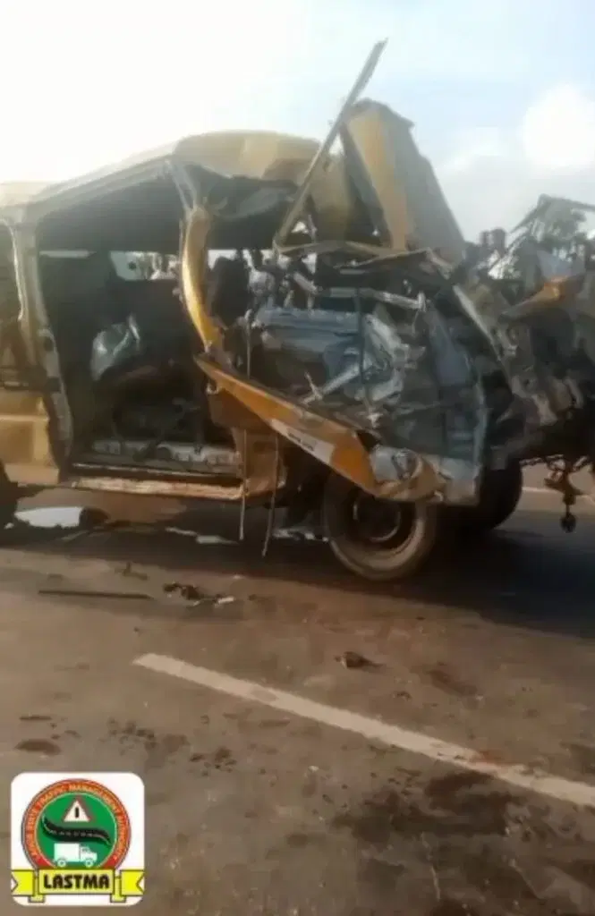 Commercial bus, truck collision kills 8 passengers in Badagry