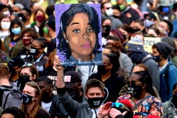 Ex-US policeman in Breonna Taylor killing sentenced to 33 months