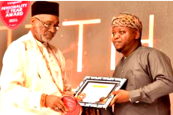 LSM boss dedicates Vanguard Auto Icon award to late father