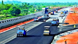 FG orders emergency repairs of failed portion of Kaduna-Abuja expressway