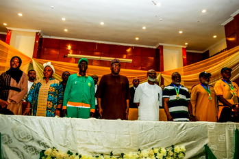 AbdulRazaq hosts, splashes cash, land rewards on Kwara’s Federation Cup Champions