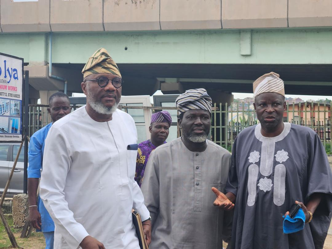 “You’re Back Home” – Ogun APC Welcomes Akinlade, Ogundele, Other PDP Stakeholders to State Working Committee