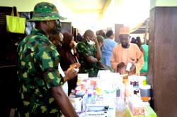 Nigerian Army reaches out to Balle community with free medical outreach