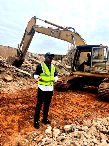 Enugu State Govt demolishes substandard smart school in Isi-Uzo LGA