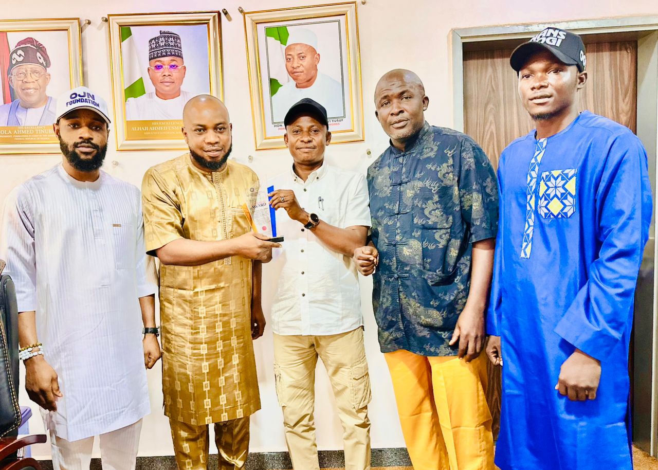 NANS honors Hon. Yusuf with National Outstanding Leadership Award