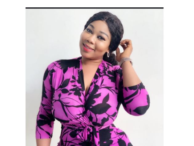 Constance Owoyomi praised for stellar performances in “To Kill A Monkey”