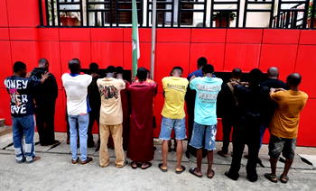 EFCC arrests 17 suspected internet fraudsters in Nasarawa