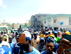 1,000 PDP members shun ADC, defect to APC in Osun