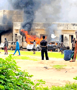 Kidnappings: Youths set Emir’s palace, NDLEA office ablaze in Kwara