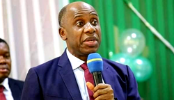 ‘These’re distractions, we’re matching to Aso Rock’ – Amaechi reacts to attacks on house, ADC’s office  