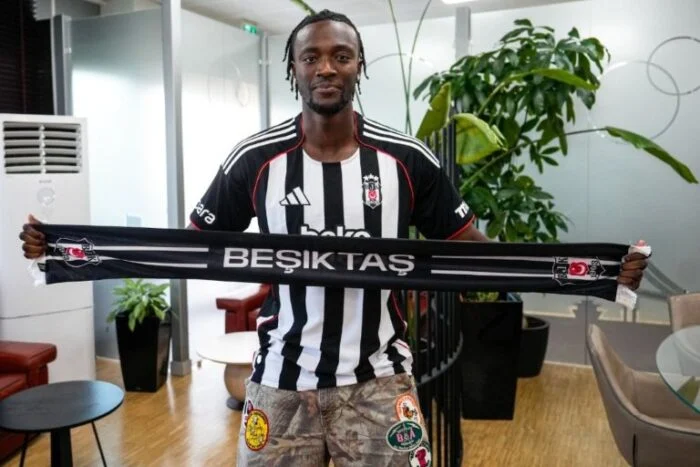 Besiktas take Tammy Abraham on loan from AS Roma