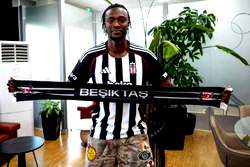 Besiktas take Tammy Abraham on loan from AS Roma