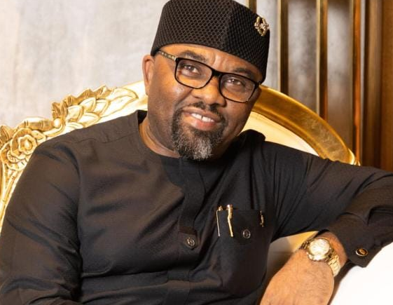 Chidiebere Eweama receives diaspora award services in healthcare 