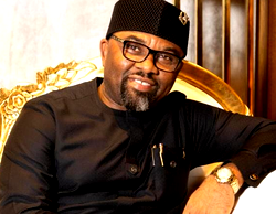 Chidiebere Eweama receives diaspora award services in healthcare 