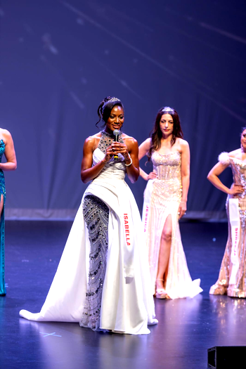 Manitoba’s Isabella Emike Olatunji makes history as First Nigerian Mrs Canada Globe