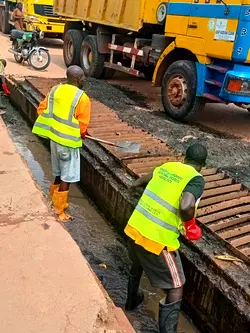 Kaduna Govt begins 200,000 metres drainage desilting to curb flooding