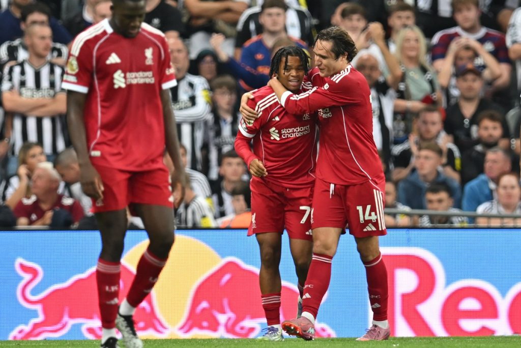Liverpool beat 10-man Newcastle 3-2 in Premier League thriller