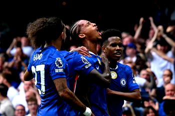 Chelsea benefit from VAR controversy to beat Fulham 2-0