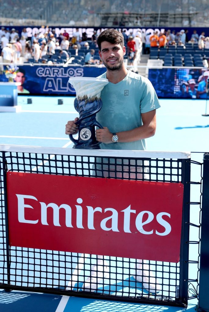 Alcaraz wins Cincinnati Open as Sinner retires