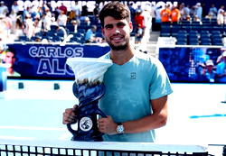 Alcaraz wins Cincinnati Open as Sinner retires