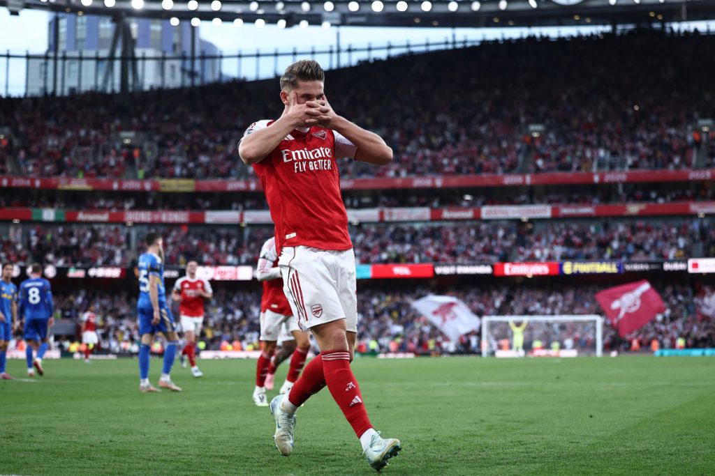 EPL: Gyokeres scores twice as Arsenal rout Leeds
