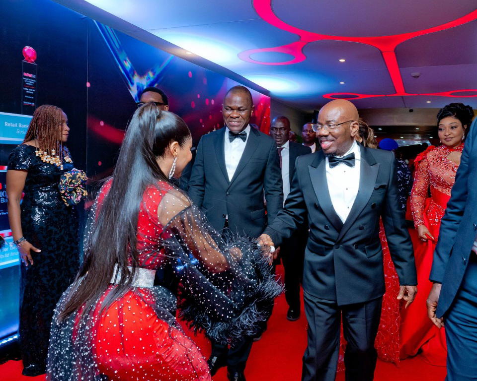 Zenith Bank celebrates 35th anniversary, recognises pioneer customers, long-serving staff