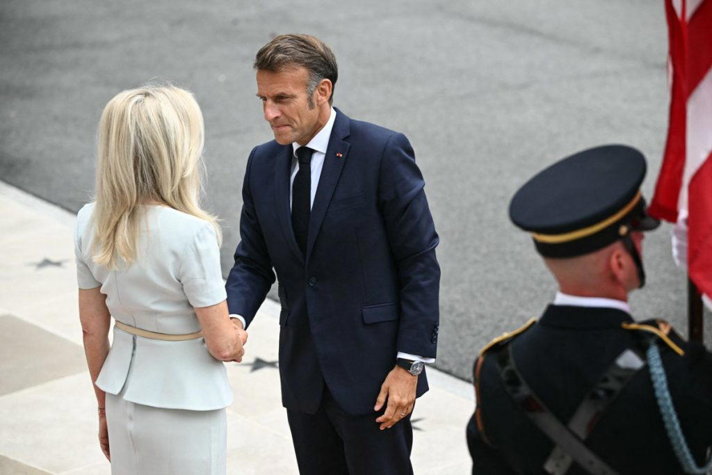 Europeans arrive for high-stakes Trump and Zelensky talks