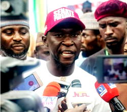 NANS passes no-confidence vote on WAEC boss, declares protest for removal