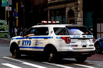 Teen gunman wounds three in Times Square shooting – NYPD