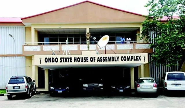 Two PDP Assembly members defect to APC in Ondo