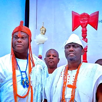 Alaafin vs Ooni: Stop inciting traditional rulers against one another, Elebuibon counsels Yoruba sons, daughters