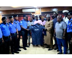 AMDON donates raincoats to Edo Police Command, receives medal