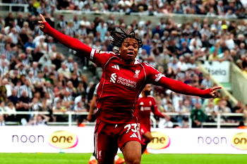 Rio Ngumoha: Chelsea seek compensation from Liverpool for transfer of teenage sensation