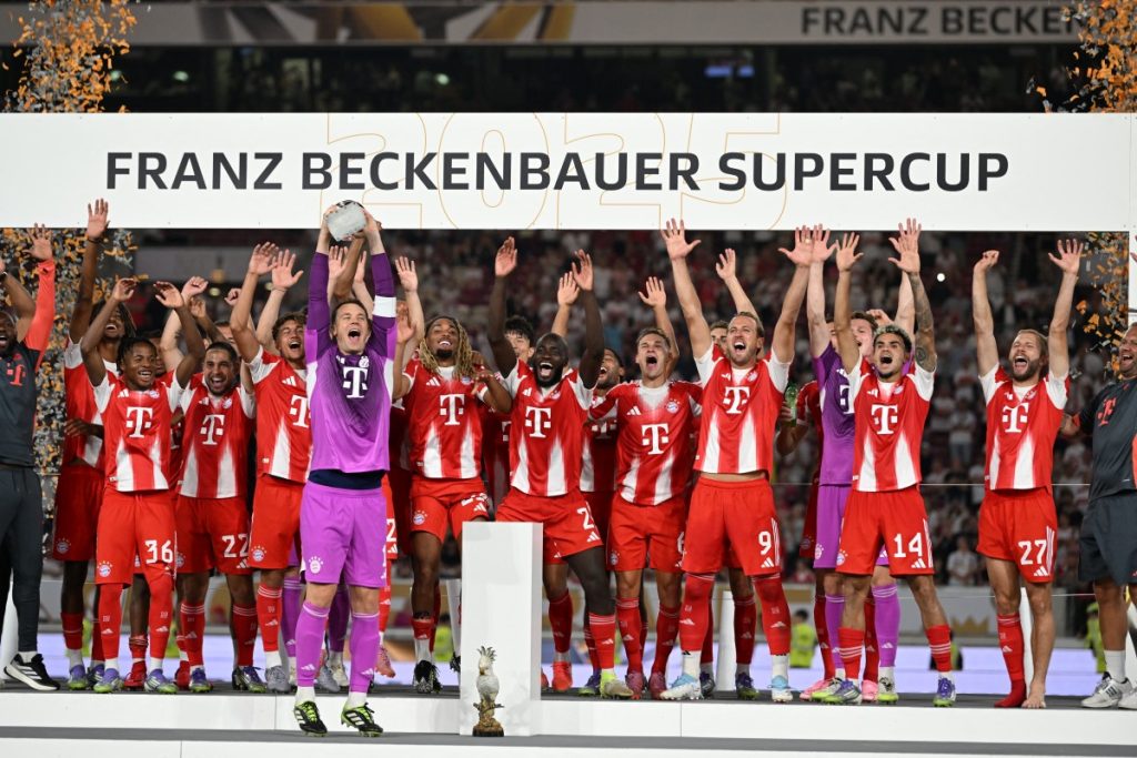 FBL-GER-SUPERCUP-STUTTGART-BAYERN MUNICH