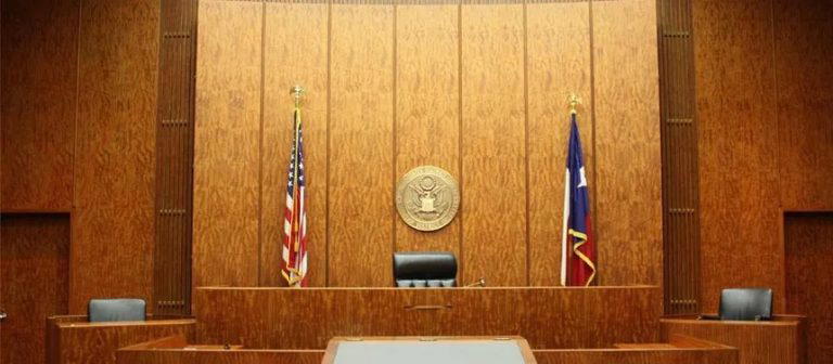 Judge blocks Texas law requiring Ten Commandments in classrooms ...