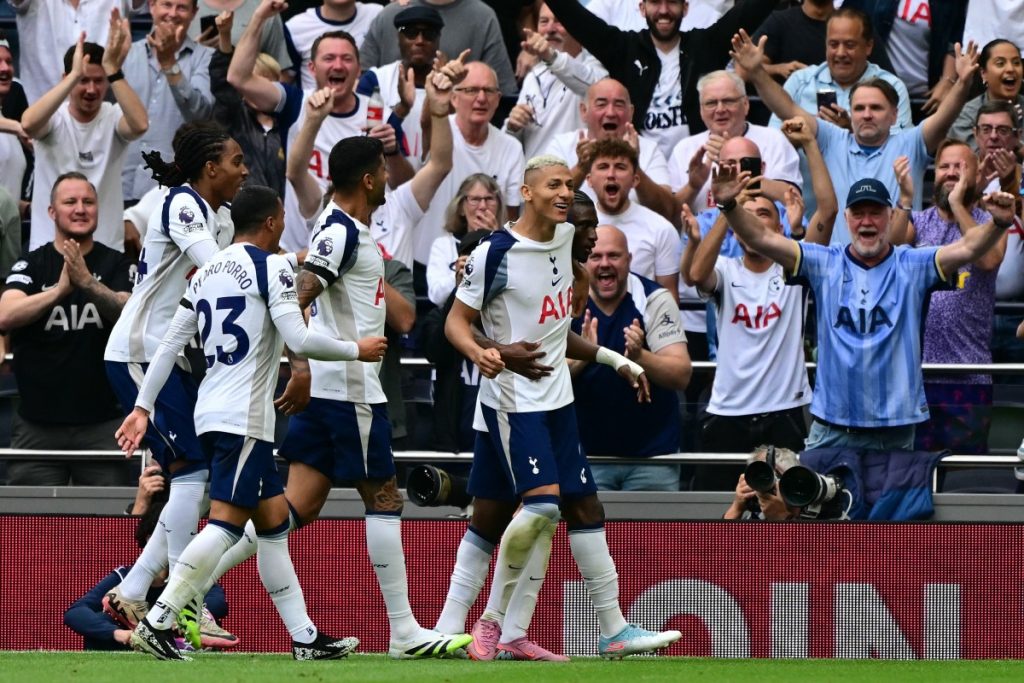 FBL-ENG-PR-TOTTENHAM-BURNLEY