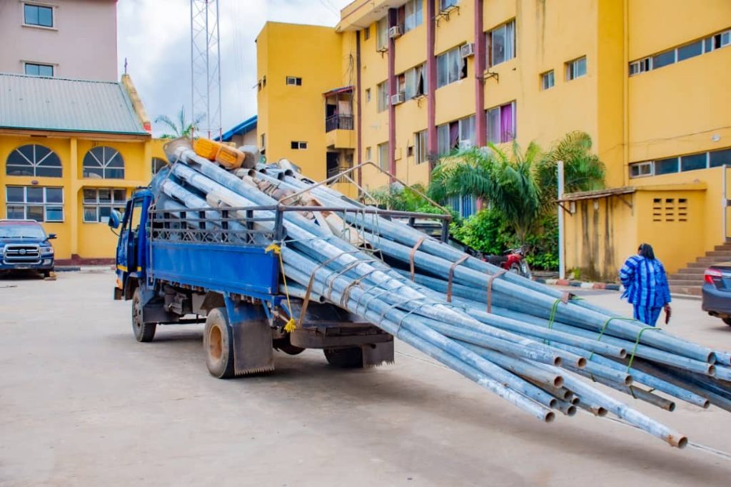 Vandals abandon truckload of stolen Abuja electricity poles – NSCDC