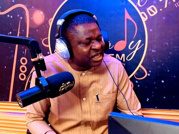 Prophet Sam Ojo condoles with Yinka Ayefele over fire incident at Fresh FM