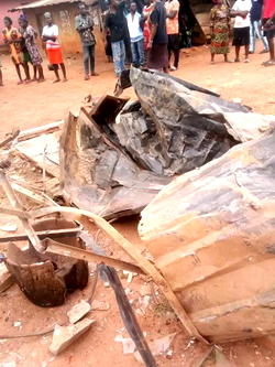 Truck rams into shops, kills three in Ebonyi